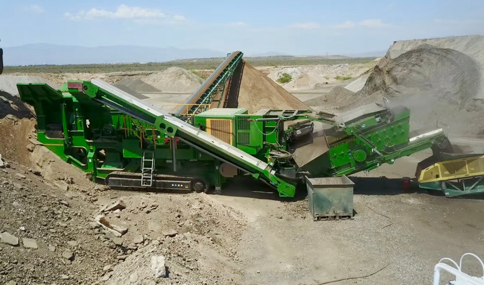 2025 MCCLOSKEY I54RV3 