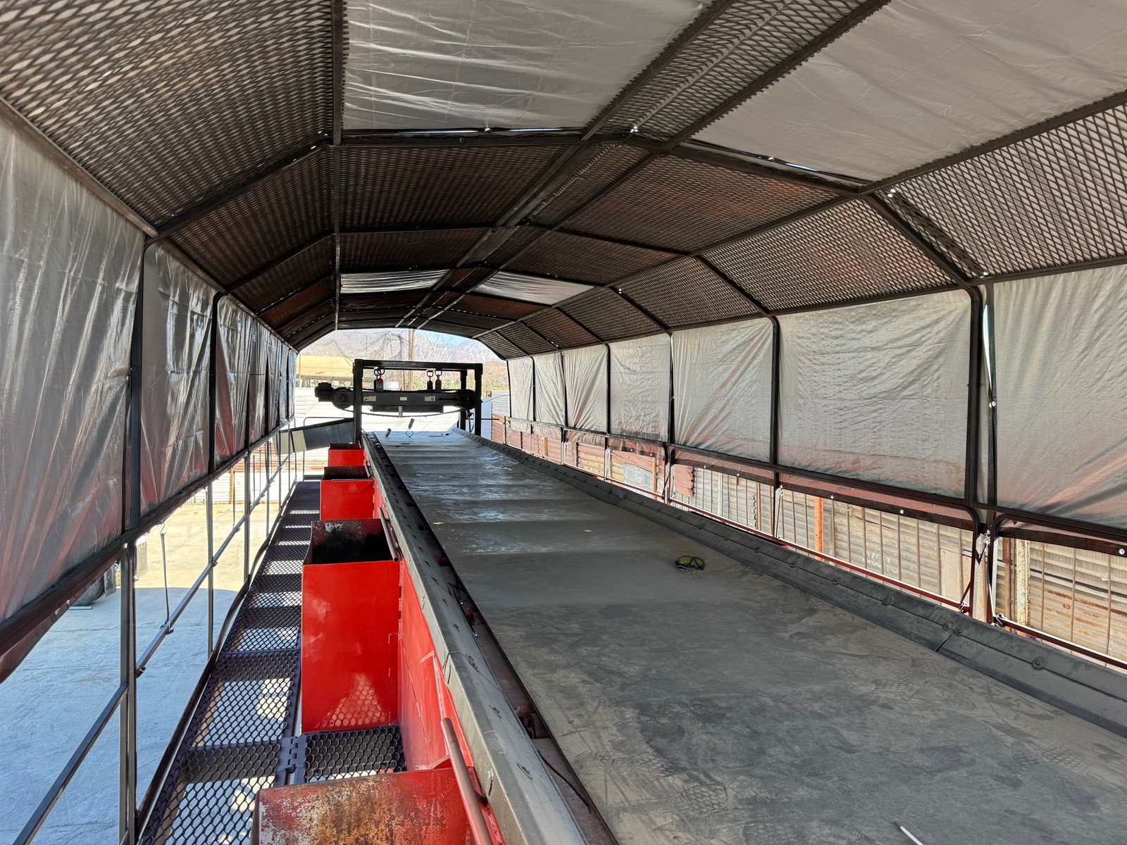 2020 S2C 8 MAN PICKING STATION 