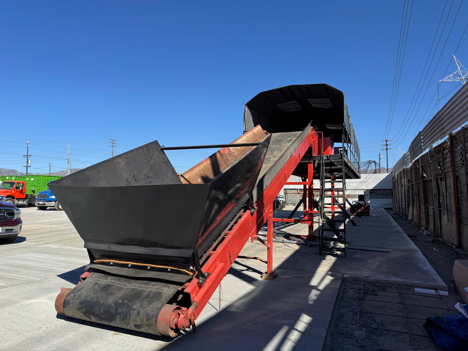 2020 S2C 8 MAN PICKING STATION 