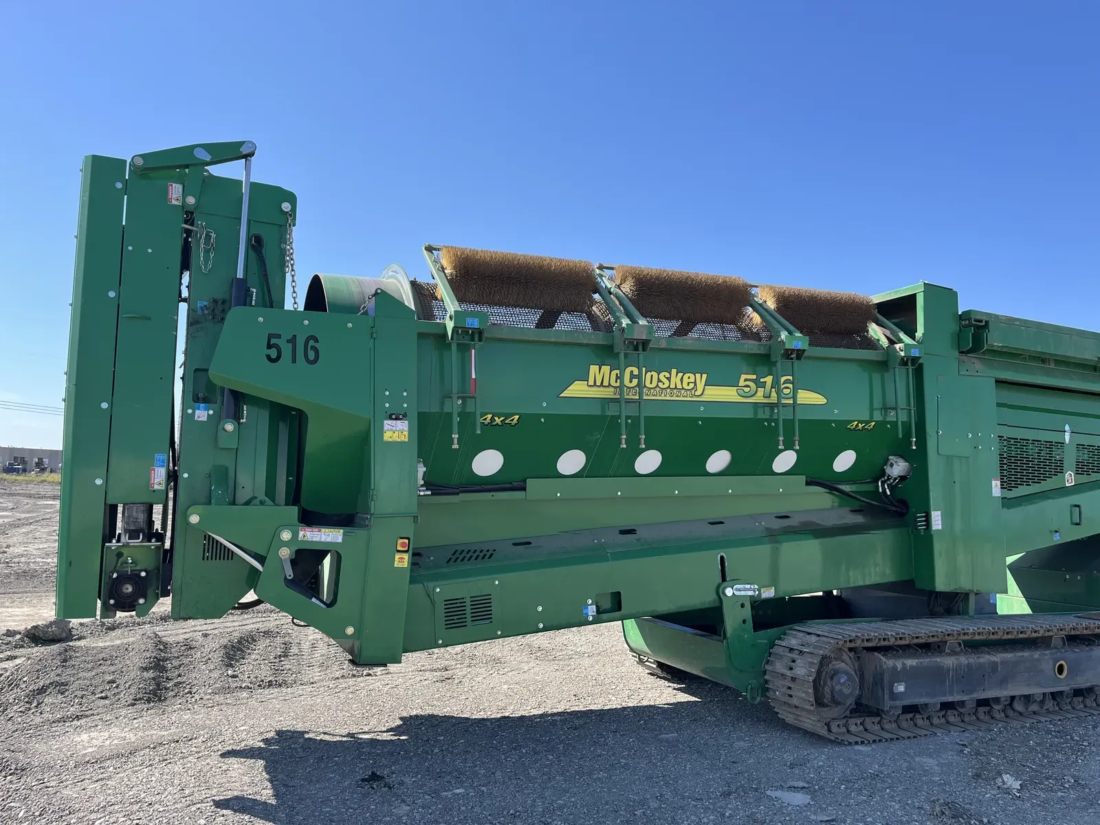 2023 MCCLOSKEY 516RT 