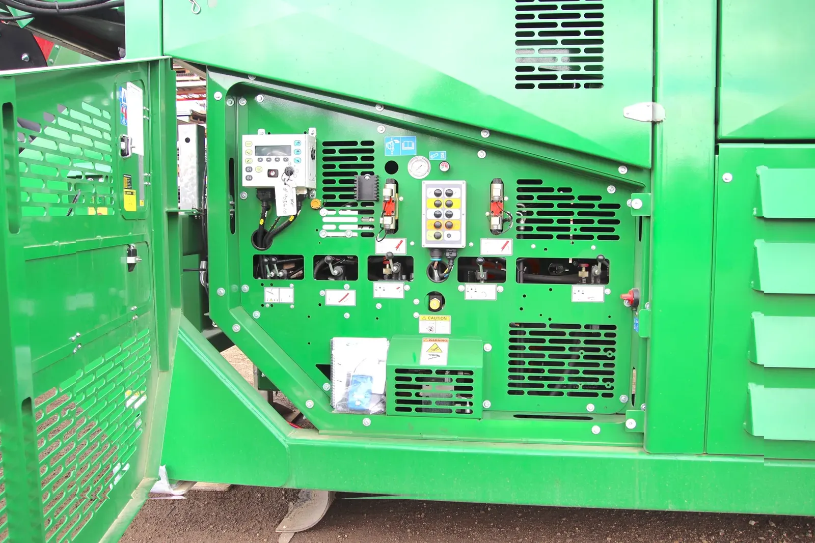 2024 MCCLOSKEY 621RE 